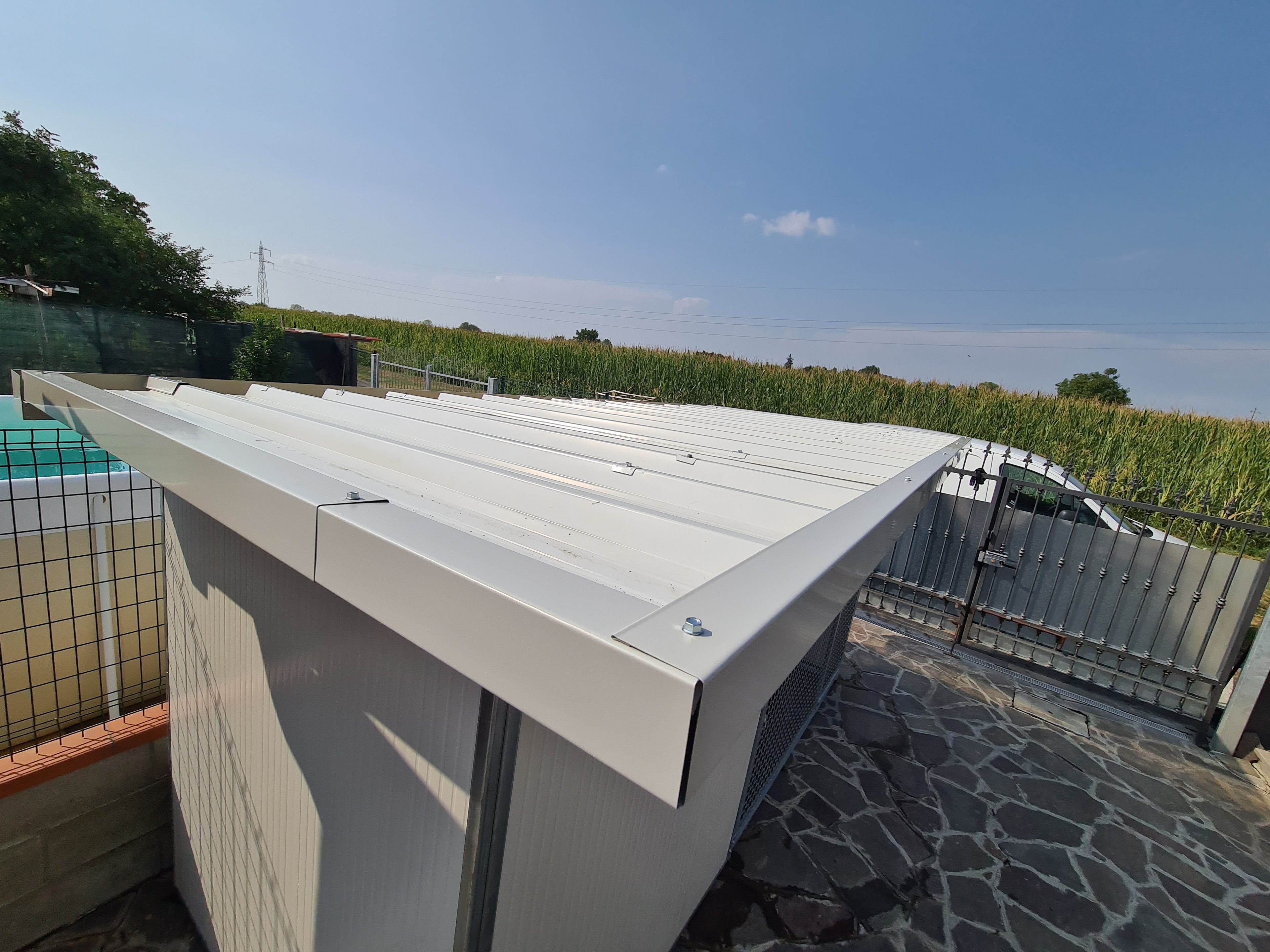 Box per Cani con Zona Notte + Zona Giorno + Copertura Totale