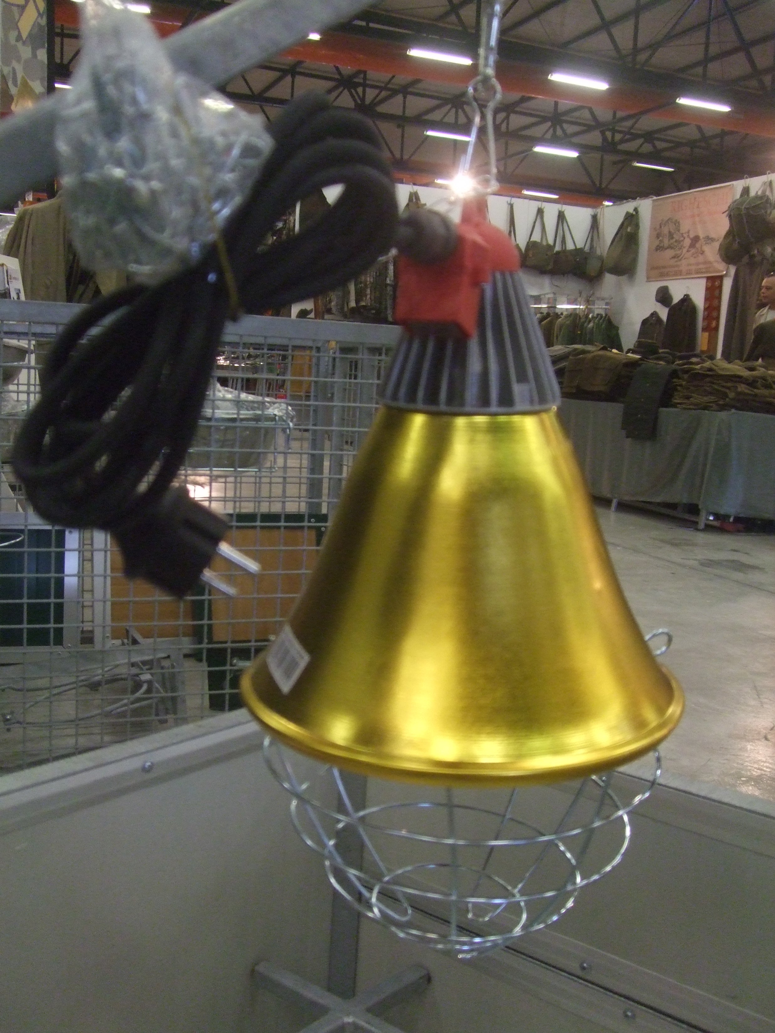 Lampade Riscaldanti per Cani e Animali